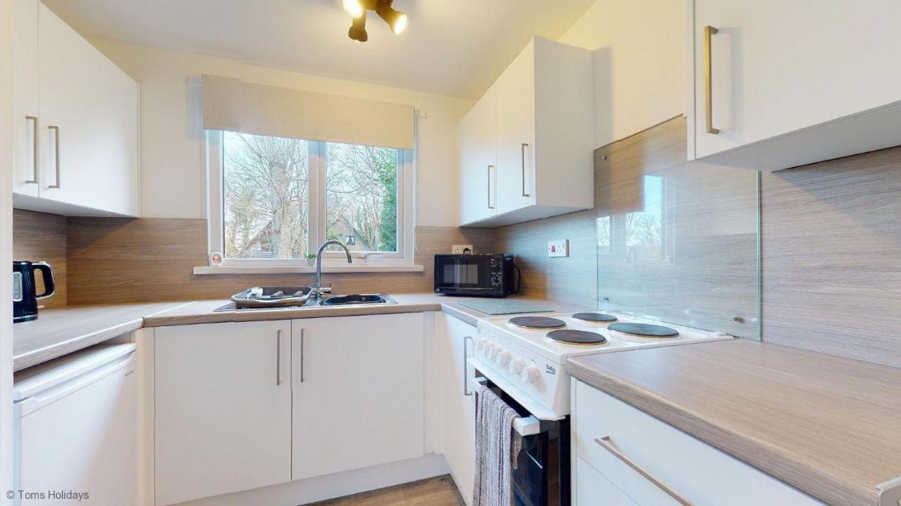 فيلا 39 Strawberry Hill, Tolroy Manor هايلي المظهر الخارجي الصورة